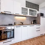 Apartament Tanya Szybenik
