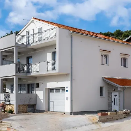Tanya Apartment