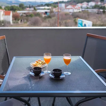 Tanya Apartment